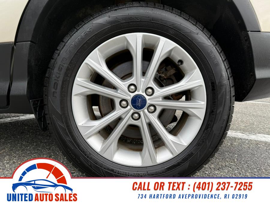 2017 Ford Escape SE 4WD photo
