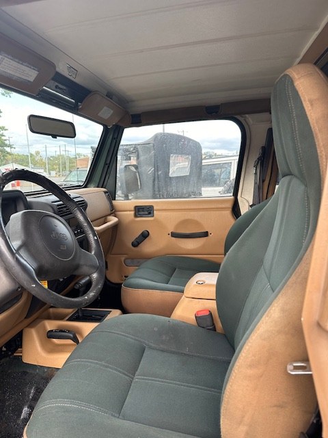 1997 Jeep Wrangler Sahara photo