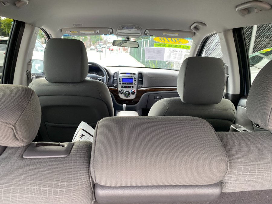 2010 Hyundai Santa Fe GLS photo