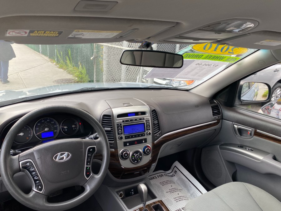 2010 Hyundai Santa Fe GLS photo