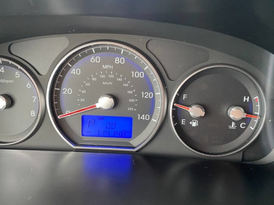 2010 Hyundai Santa Fe GLS photo