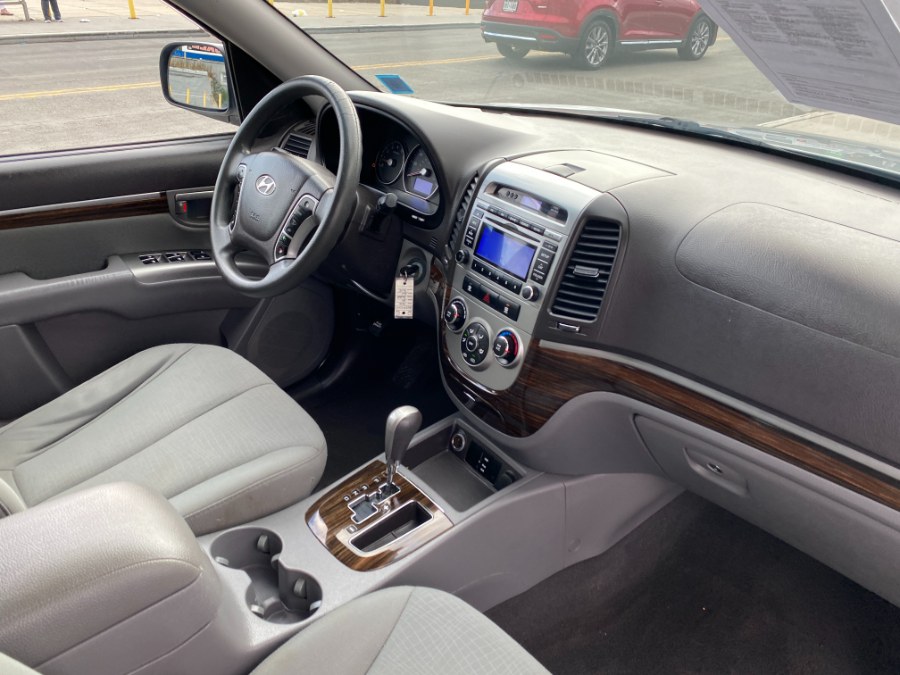 2010 Hyundai Santa Fe GLS photo