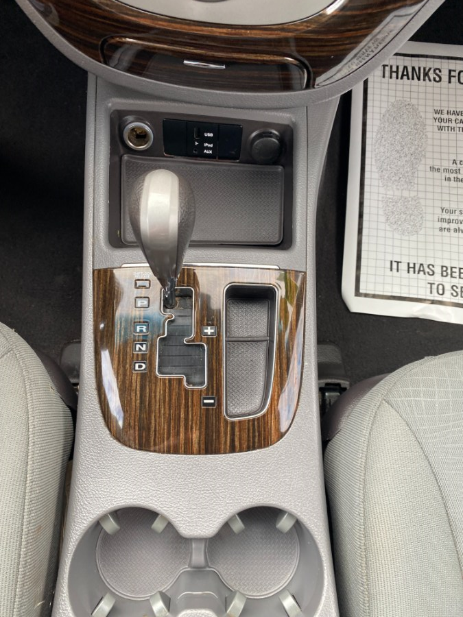2010 Hyundai Santa Fe GLS photo