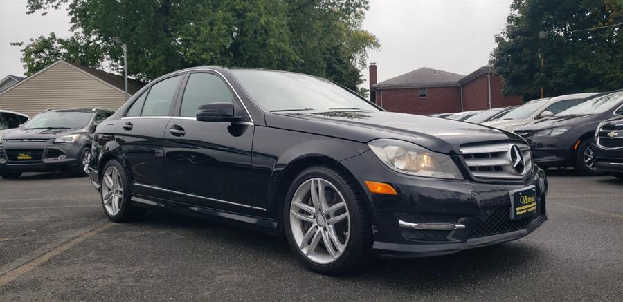 2013 Mercedes-Benz C-Class C300 4MATIC Luxury photo