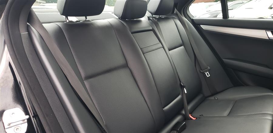2013 Mercedes-Benz C-Class C300 4MATIC Luxury photo