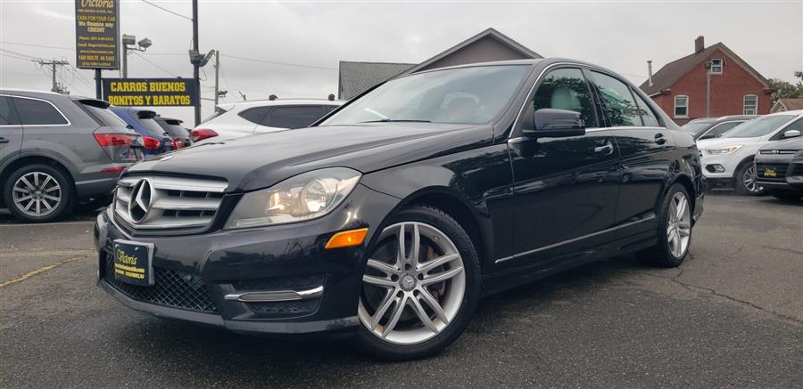 2013 Mercedes-Benz C-Class C300 4MATIC Luxury photo