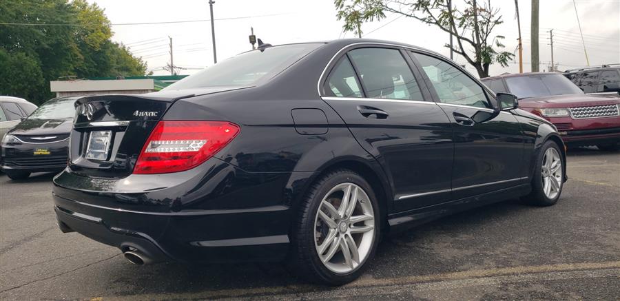 2013 Mercedes-Benz C-Class C300 4MATIC Luxury photo