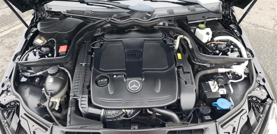 2013 Mercedes-Benz C-Class C300 4MATIC Luxury photo