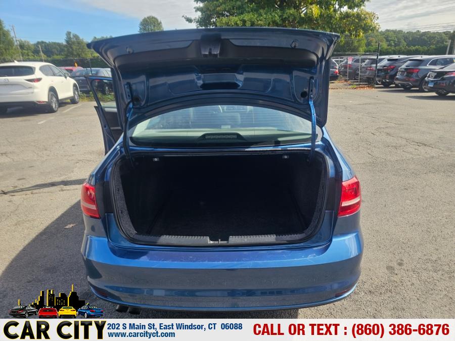 2015 Volkswagen Jetta Sedan 4dr Auto 1.8T SE PZEV photo