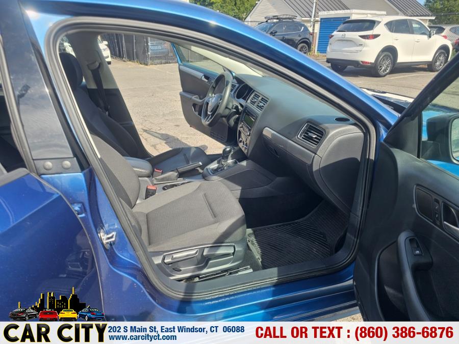 2015 Volkswagen Jetta Sedan 4dr Auto 1.8T SE PZEV photo