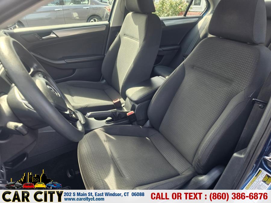 2015 Volkswagen Jetta Sedan 4dr Auto 1.8T SE PZEV photo