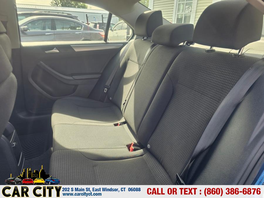 2015 Volkswagen Jetta Sedan 4dr Auto 1.8T SE PZEV photo
