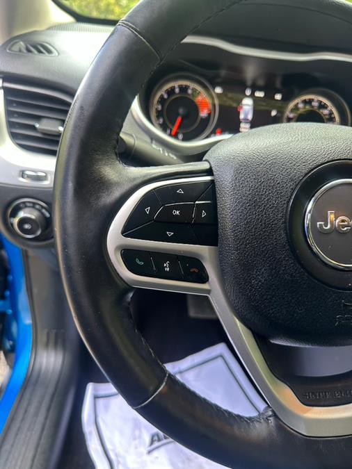 2017 Jeep Cherokee Trailhawk L Plus 4x4 photo
