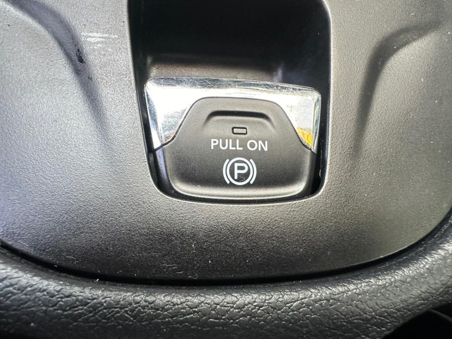 2017 Jeep Cherokee Trailhawk L Plus 4x4 photo