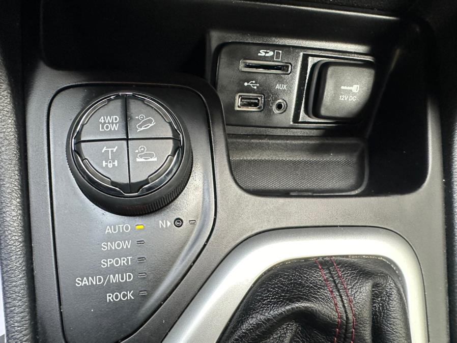 2017 Jeep Cherokee Trailhawk L Plus 4x4 photo
