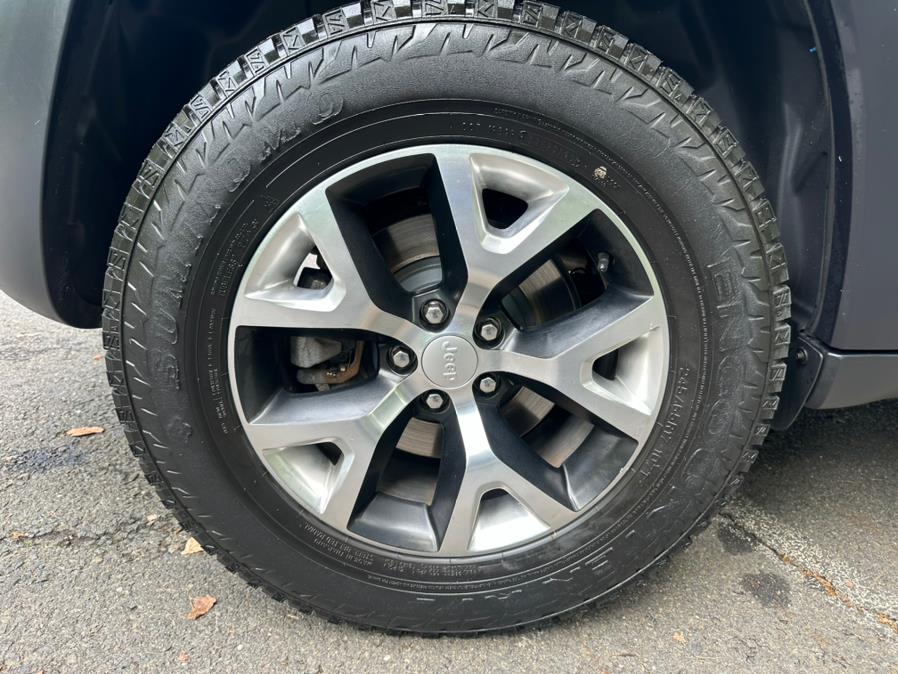 2017 Jeep Cherokee Trailhawk L Plus 4x4 photo