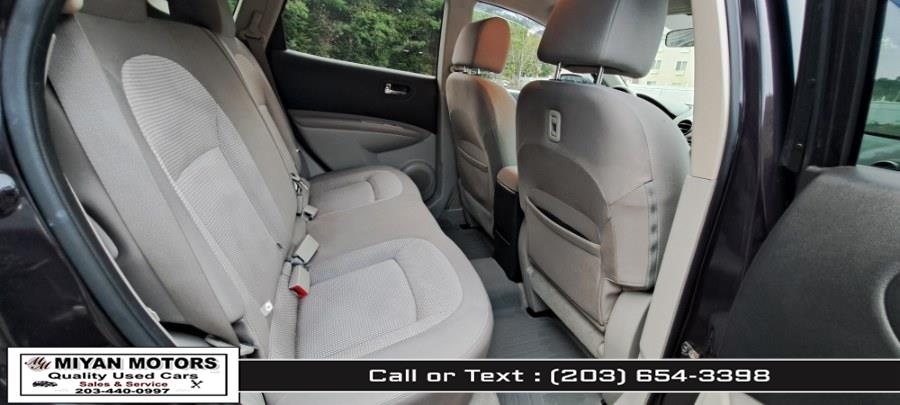 2013 Nissan Rogue S photo