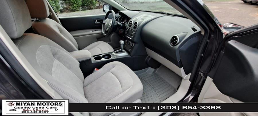 2013 Nissan Rogue S photo
