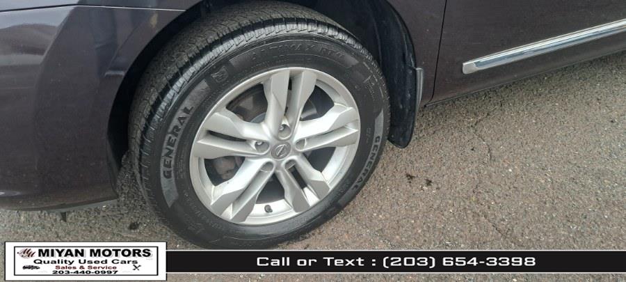 2013 Nissan Rogue S photo