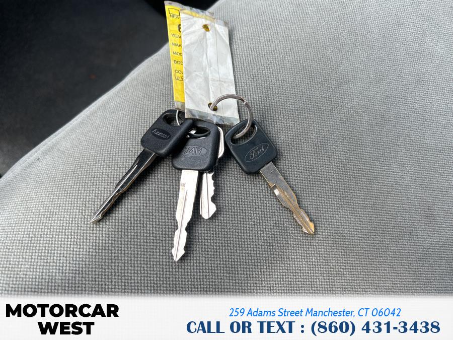 2006 Ford RSX XL photo