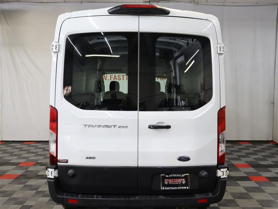 2020 Ford TRANSIT T-250 AWD photo