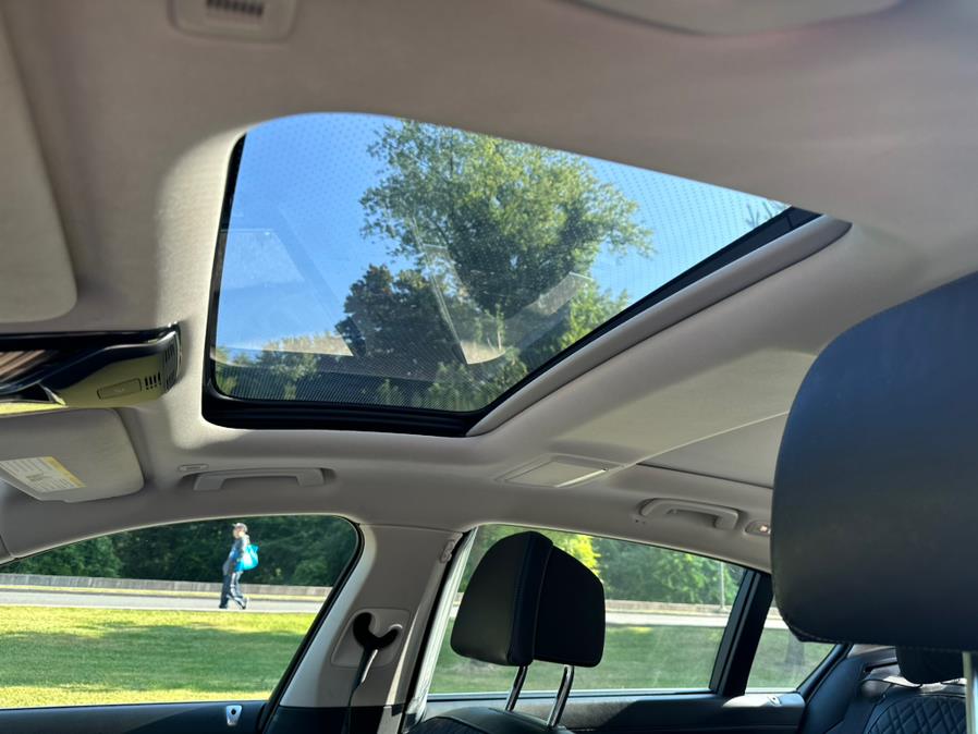 2021 BMW 7-Series 740i xDrive Sedan photo