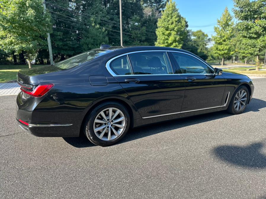 2021 BMW 7-Series 740i xDrive Sedan photo