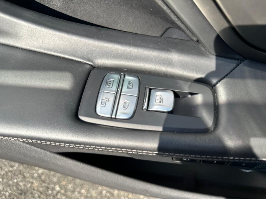 2021 BMW 7-Series 740i xDrive Sedan photo
