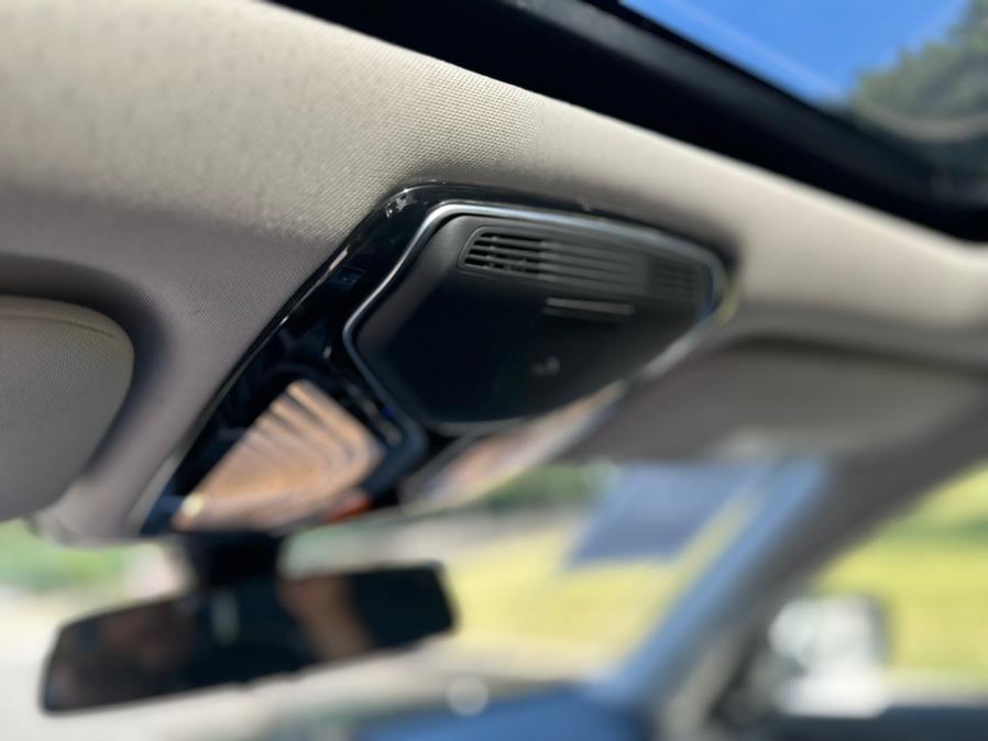 2021 BMW 7-Series 740i xDrive Sedan photo