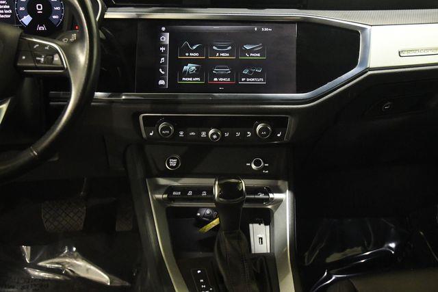 2021 Audi Q3 quattro Premium 40 TFSI photo
