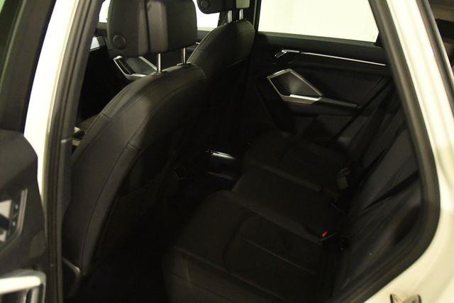 2021 Audi Q3 quattro Premium 40 TFSI photo