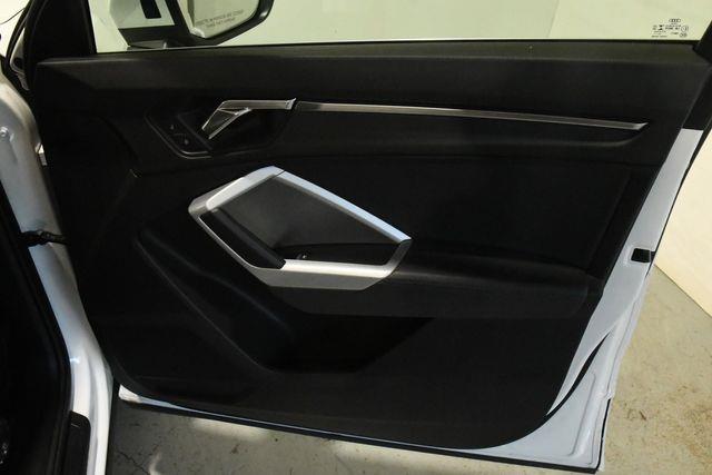 2021 Audi Q3 quattro Premium 40 TFSI photo