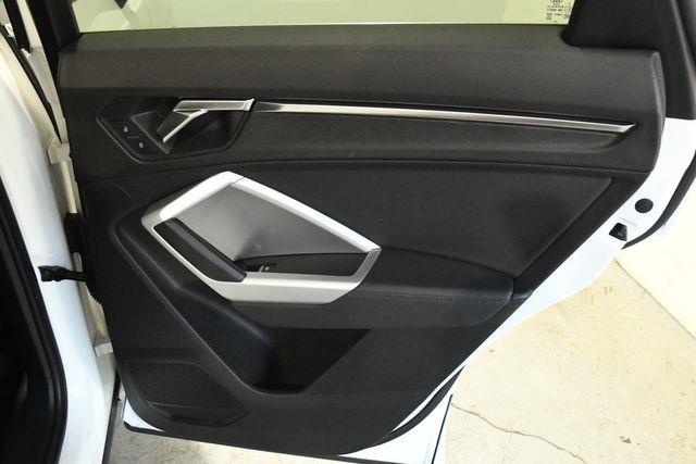 2021 Audi Q3 quattro Premium 40 TFSI photo