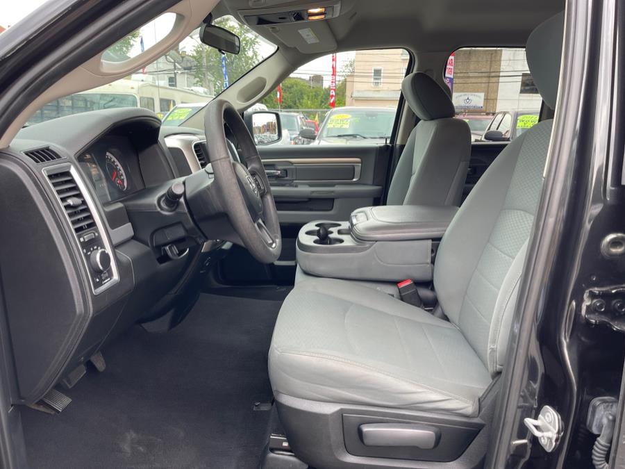 2018 RAM 1500 SLT 4x4 Quad Cab 6''4