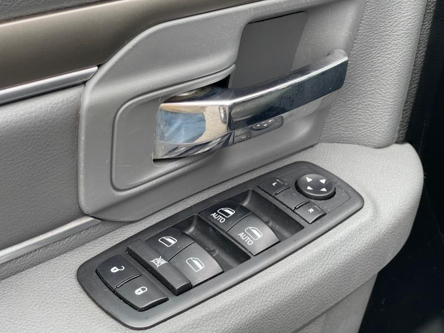 2018 RAM 1500 SLT 4x4 Quad Cab 6''4