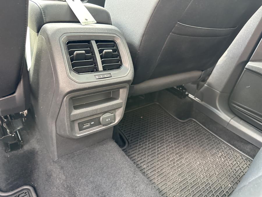 2019 Volkswagen Tiguan 2.0T SE 4MOTION photo