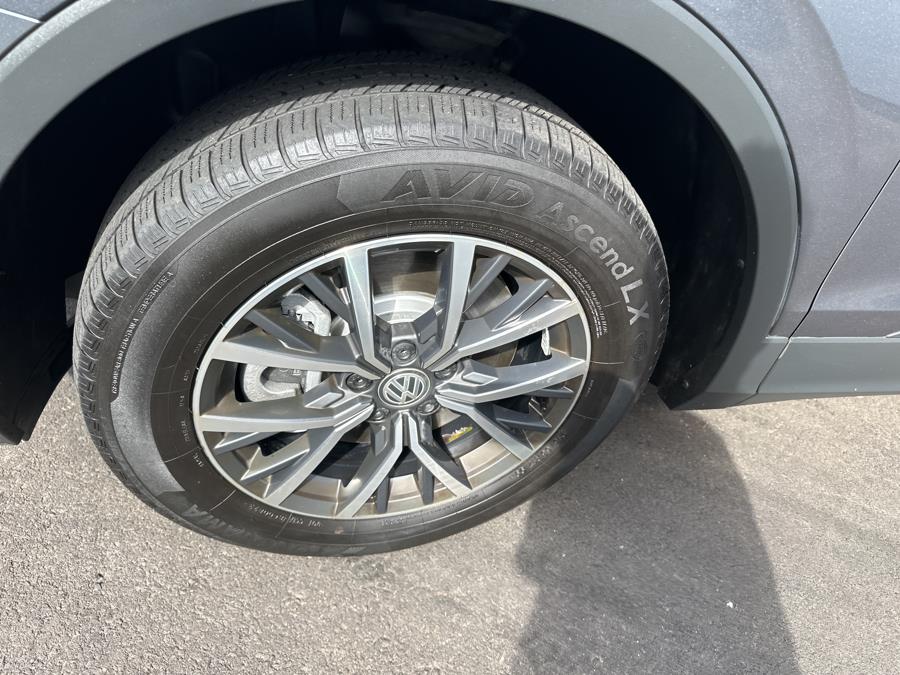 2019 Volkswagen Tiguan 2.0T SE 4MOTION photo