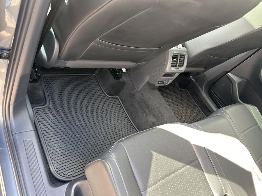 2019 Volkswagen Tiguan 2.0T SE 4MOTION photo