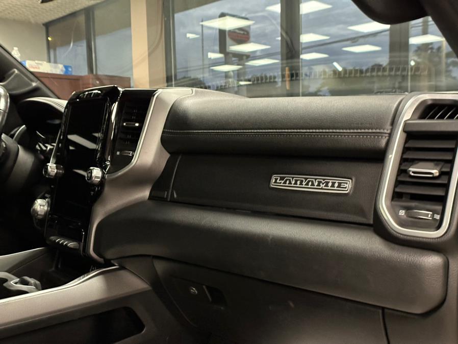 2020 RAM 1500 Laramie 4x4 Crew Cab 5''7