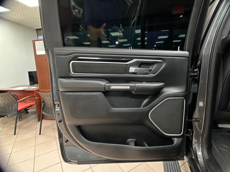 2020 RAM 1500 Laramie 4x4 Crew Cab 5''7