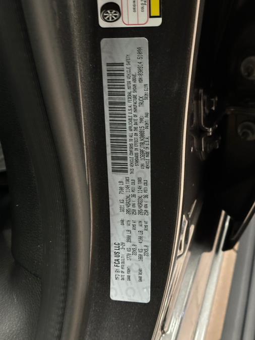 2020 RAM 1500 Laramie 4x4 Crew Cab 5''7