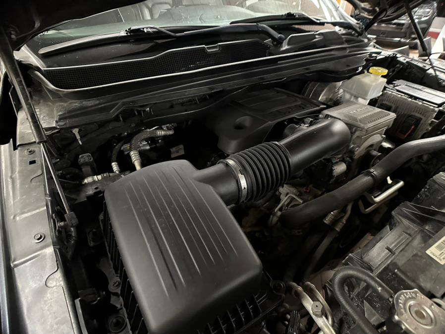 2020 RAM 1500 Laramie 4x4 Crew Cab 5''7