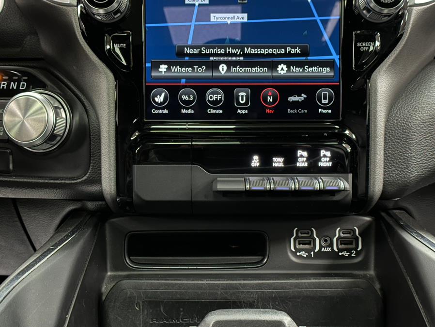 2020 RAM 1500 Laramie 4x4 Crew Cab 5''7