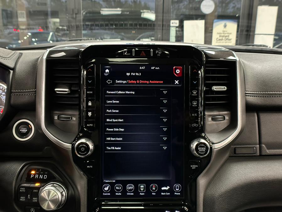 2020 RAM 1500 Laramie 4x4 Crew Cab 5''7