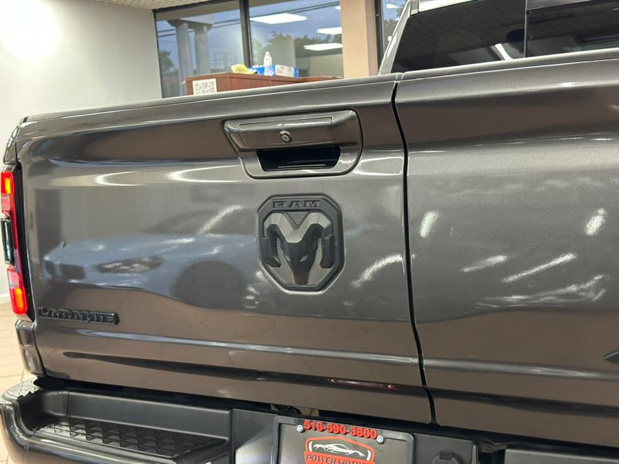 2020 RAM 1500 Laramie 4x4 Crew Cab 5''7