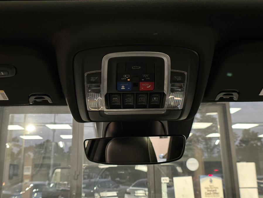 2020 RAM 1500 Laramie 4x4 Crew Cab 5''7