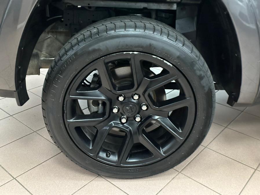 2020 RAM 1500 Laramie 4x4 Crew Cab 5''7