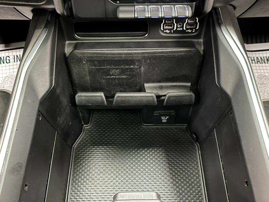 2020 RAM 1500 Laramie 4x4 Crew Cab 5''7