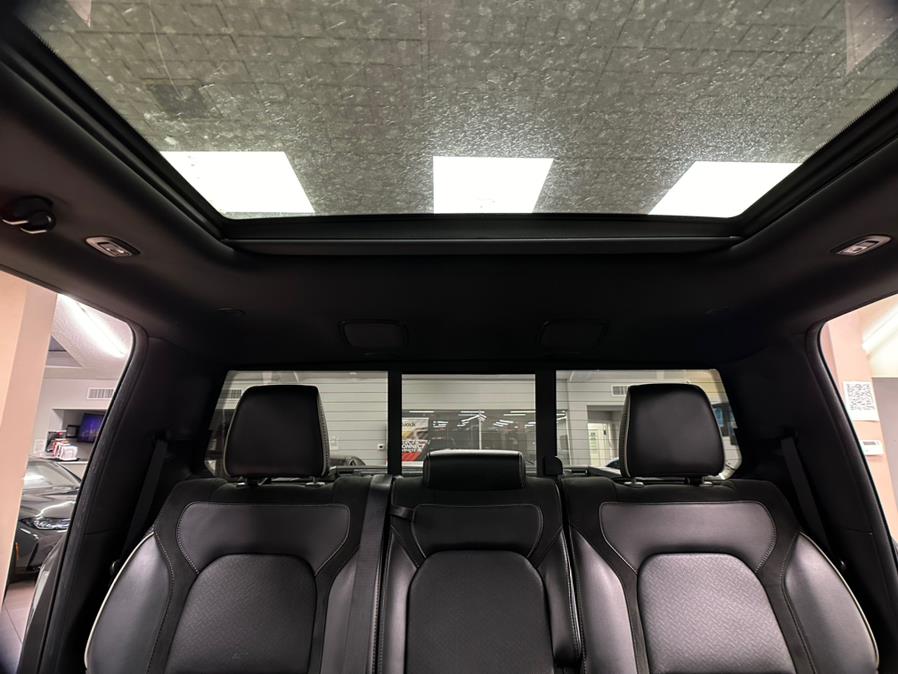 2020 RAM 1500 Laramie 4x4 Crew Cab 5''7