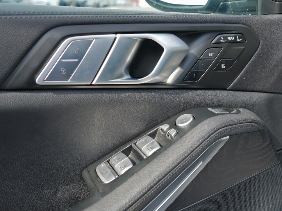 2020 BMW X7 xDrive40i photo